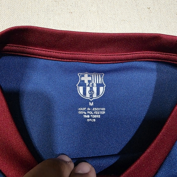 Barcelona FC Soccer Futbil Jersey Shirt Size Medium Home Away Euro FIFA Blue - Picture 4 of 6